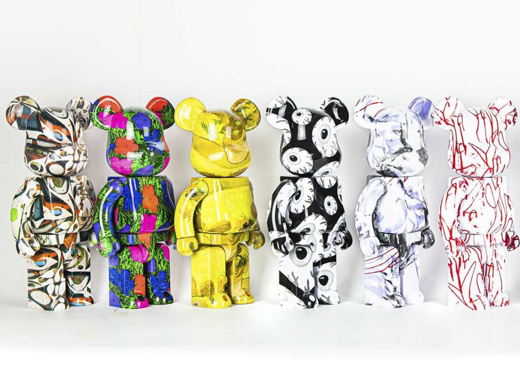 Hình nền Bearbrick 4K 0098